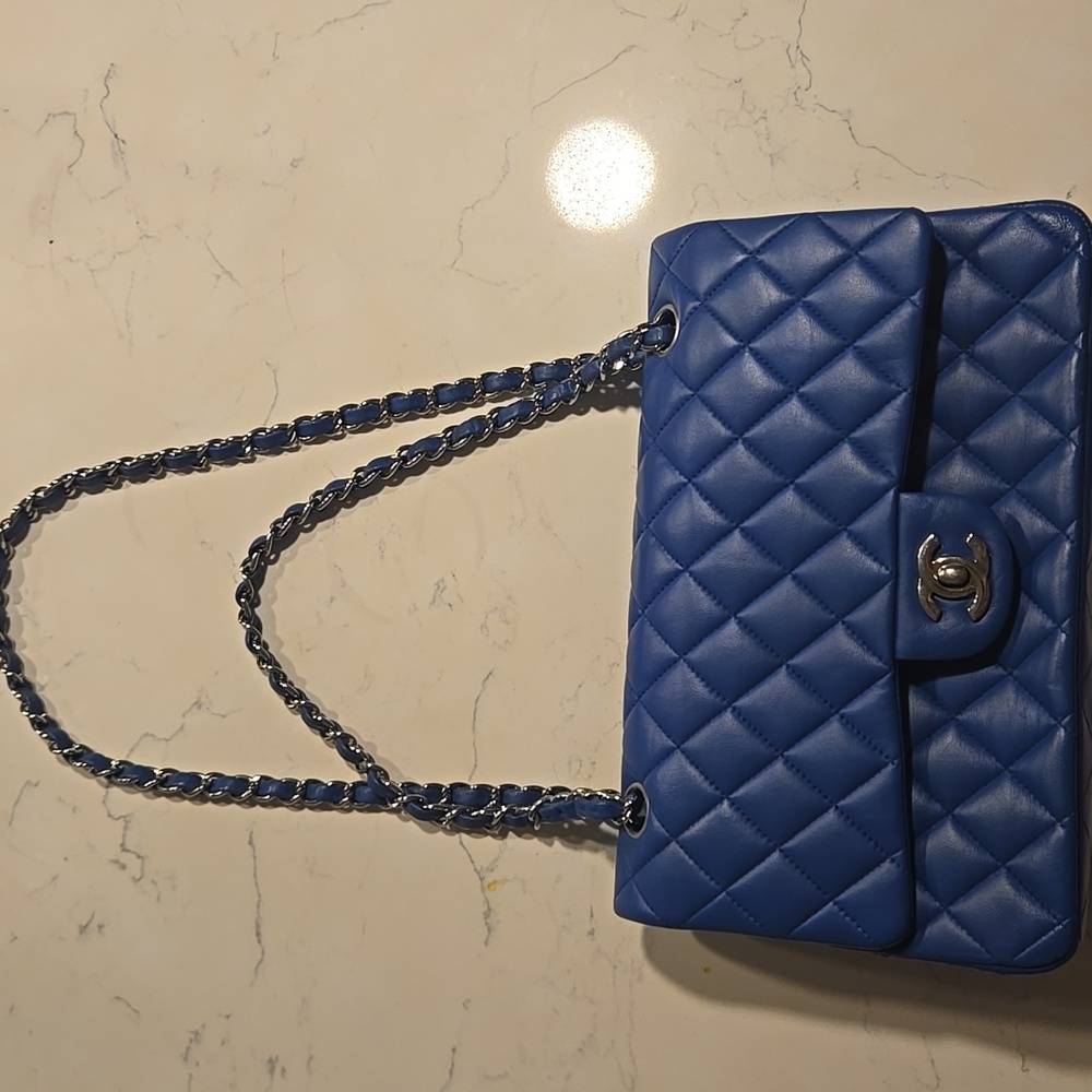 Authentic CHANEL Bag💙 - Picture 5 of 10